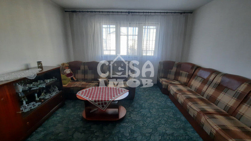 COMISION 0-Vanzare apartament 2 camere, etaj 2, micro 11 Targoviste