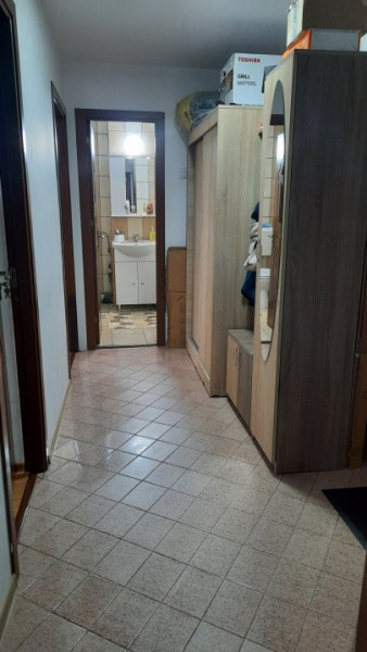 Comision 0 - Vânzare apartament 2 camere, etaj 2, micro 12 Târgoviște