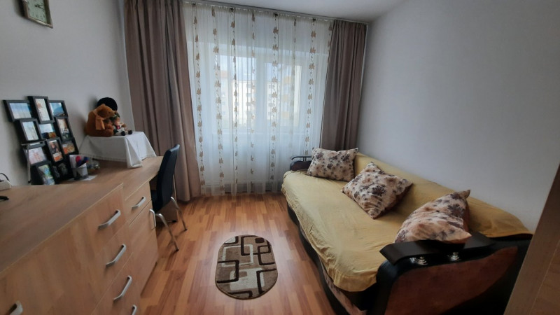 Comision 0 - Vânzare apartament 2 camere, etaj 2, micro 12 Târgoviște