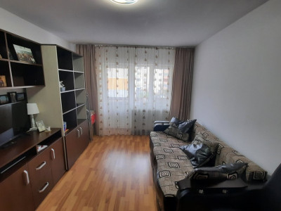 Comision 0 - Vânzare apartament 2 camere, etaj 2, micro 12 Târgoviște