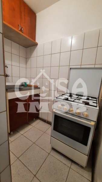 Comision 0 - Vânzare apartament 3 camere, etaj 1, micro 3 Târgoviște