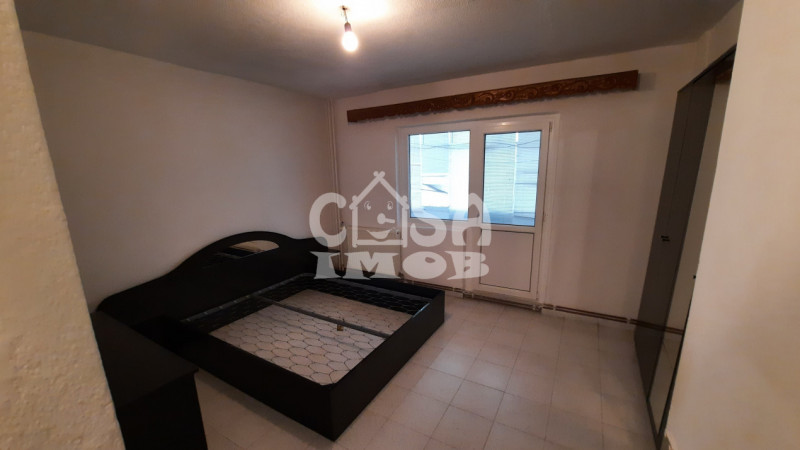 Comision 0 - Vânzare apartament 3 camere, etaj 1, micro 3 Târgoviște