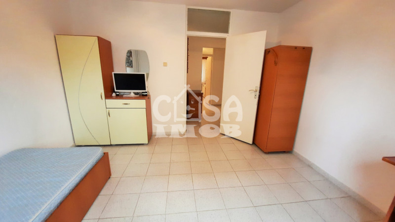 Comision 0 - Vânzare apartament 3 camere, etaj 1, micro 3 Târgoviște
