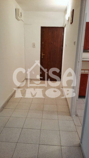 Comision 0 - Vânzare apartament 3 camere, etaj 1, micro 3 Târgoviște