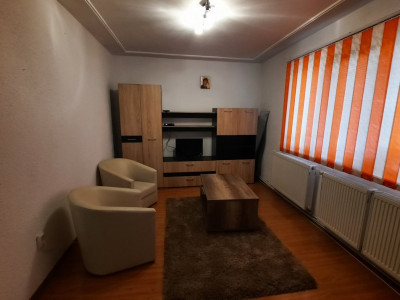 Inchiriere apartament 3 camere, micro 4 in Targoviste