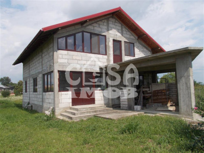 Vanzare casa P+1 in Dragomiresti-Decindeni