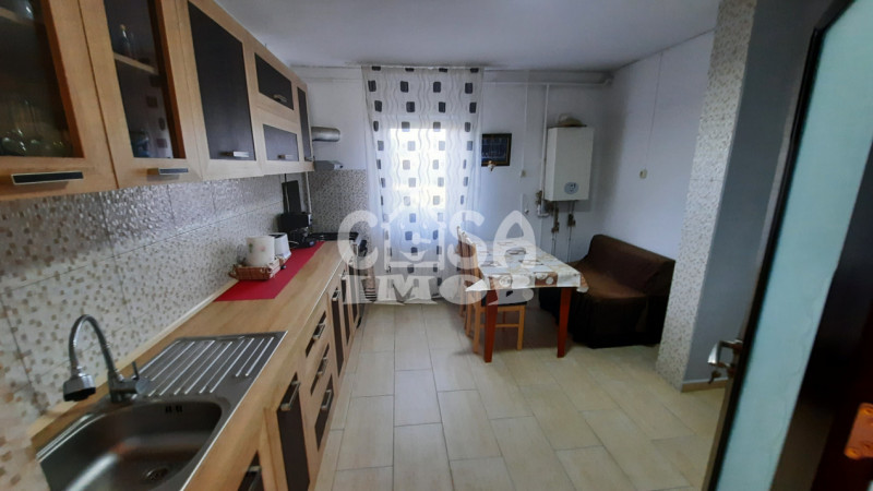 Comision 0 - Apartament 3 camere, etaj 2 în Pucioasa