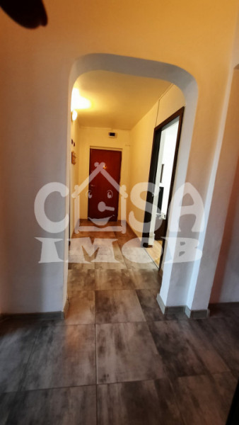 Comision 0 - Apartament 3 camere, etaj 2 în Pucioasa