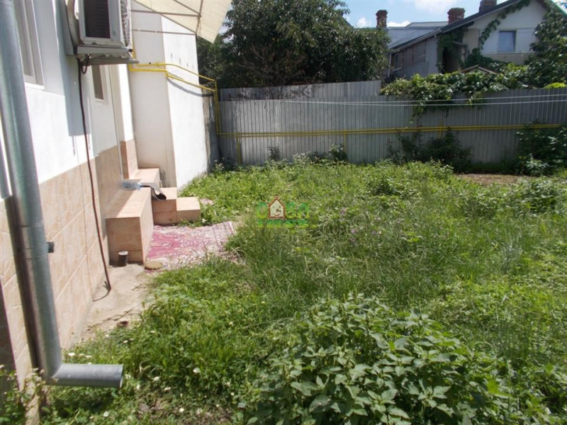 Inchiririere casa 2 camere, langa Liceul Carabella, in Targoviste