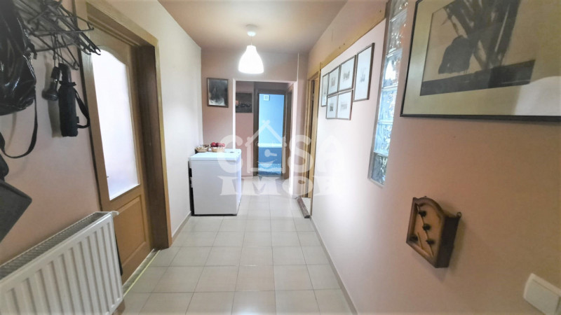 Comision 0 - Apartament 3 camere, decomandat în Târgoviște