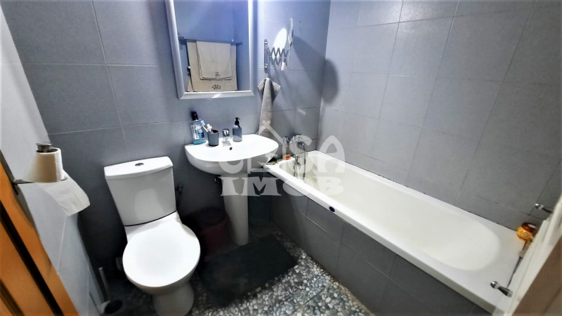 Comision 0 - Apartament 3 camere, decomandat în Târgoviște