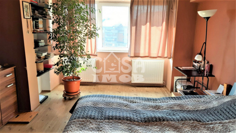 Comision 0 - Apartament 3 camere, decomandat în Târgoviște