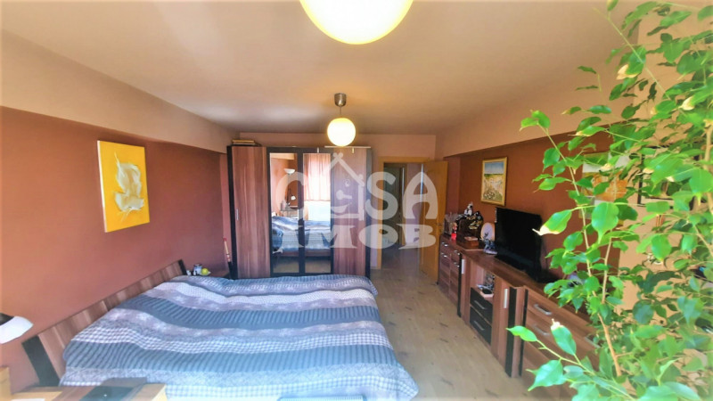 Comision 0 - Apartament 3 camere, decomandat în Târgoviște