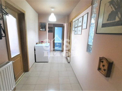 Comision 0 - Apartament 3 camere, decomandat în Târgoviște