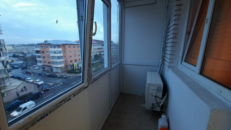 Comision 0 - Vânzare apartament 3 camere, decomandat lângă Piața 1 Mai