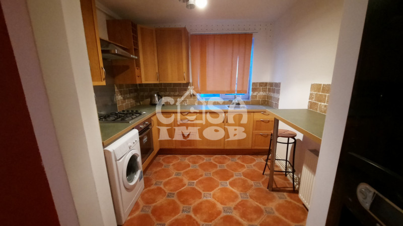 Comision 0 - Vânzare apartament 3 camere, decomandat lângă Piața 1 Mai