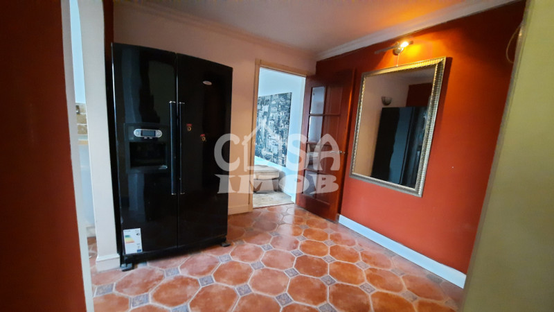 Comision 0 - Vânzare apartament 3 camere, decomandat lângă Piața 1 Mai