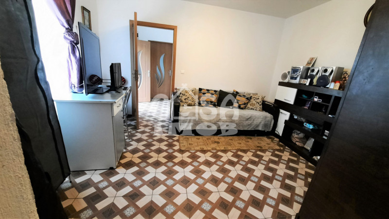 Comision 0 - Casă în centrul comunei Răzvad, judetul Dâmbovița