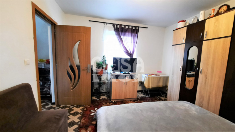 Comision 0 - Casă în centrul comunei Răzvad, judetul Dâmbovița