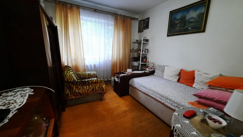 Comision 0 - Vânzare apartament 2 camere, micro 9, etaj 1, în Târgoviște