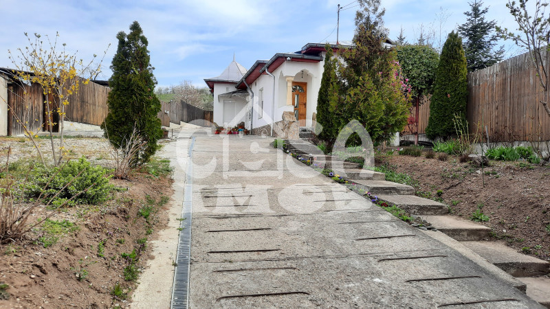 Comision 0 - Casa in com. Razvad, jud. Dambovita - 5 km de Targoviste