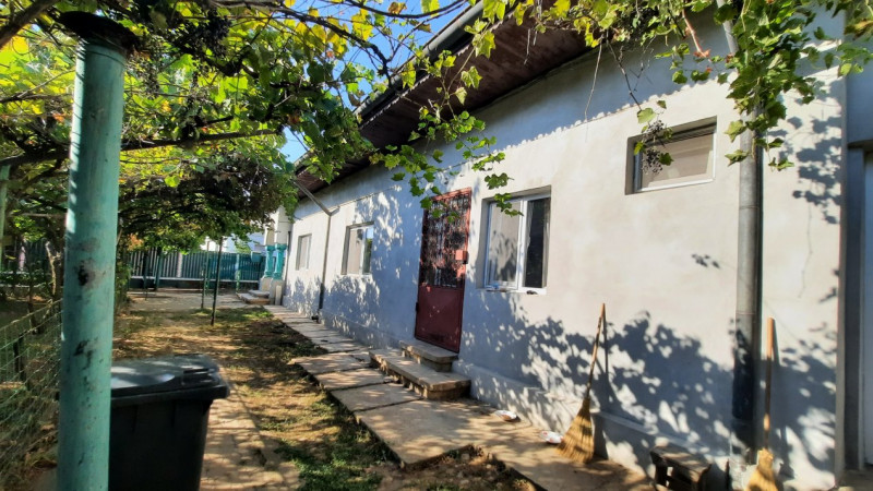 Comision 0 - Casă în centrul mun. Târgoviste, județul Dâmbovița