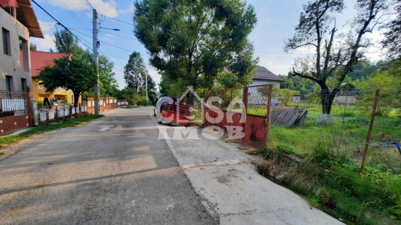 Comision 0 - Vânzare teren în com. Runcu, sat Ferestre, jud. Dâmbovița