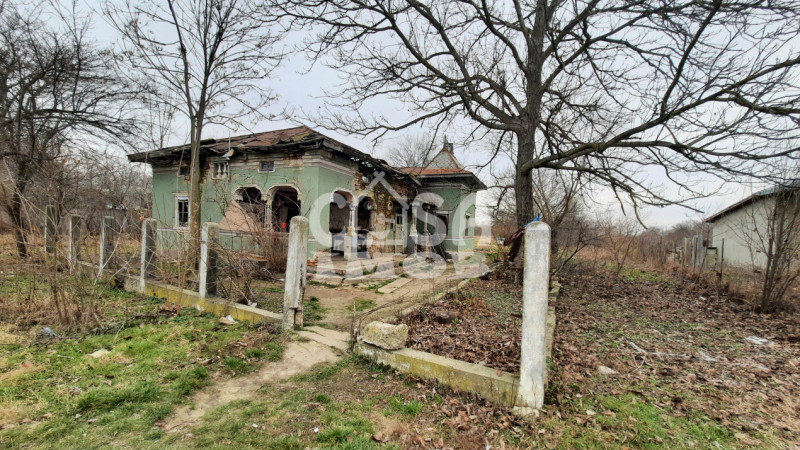 Comision 0 - Vanzare teren în sat Poroinica, com. Mătăsaru, jud. Dâmbovița