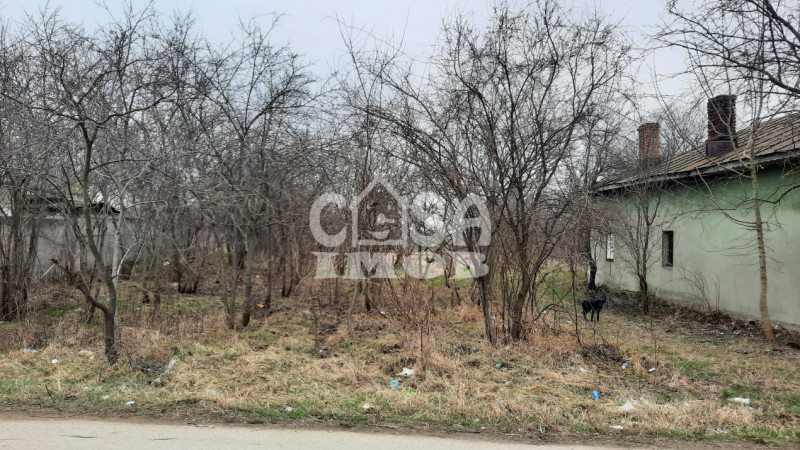 Comision 0 - Vanzare teren în sat Poroinica, com. Mătăsaru, jud. Dâmbovița