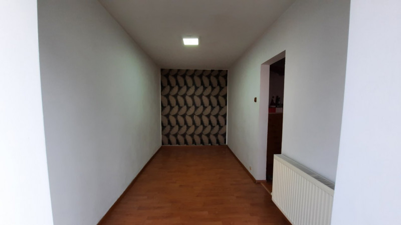 Comision 0 - Apartament  3 camere, etaj 1,  în Moreni