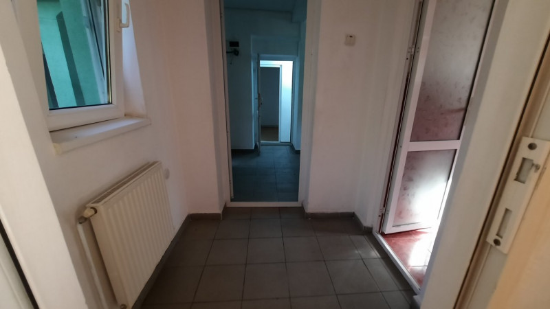 Inchiriere apartament in vila, pretabil cabinet medical, in Targoviste