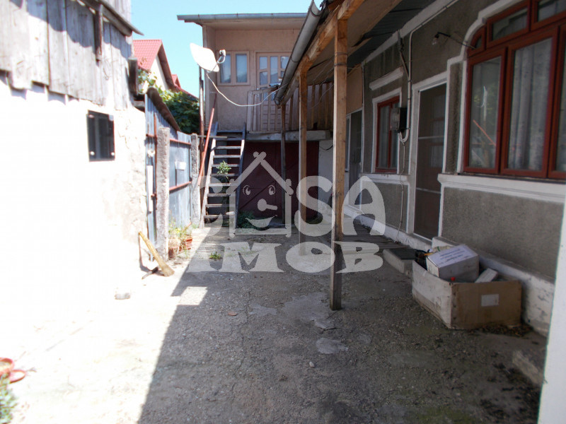 Vanzare casa semicentral in Targoviste Calea Domneasca