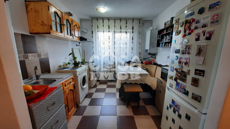 Vânzare apartament 2 camere, confort 1, micro 11 Târgoviște