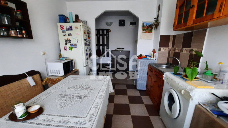 Vânzare apartament 2 camere, confort 1, micro 11 Târgoviște