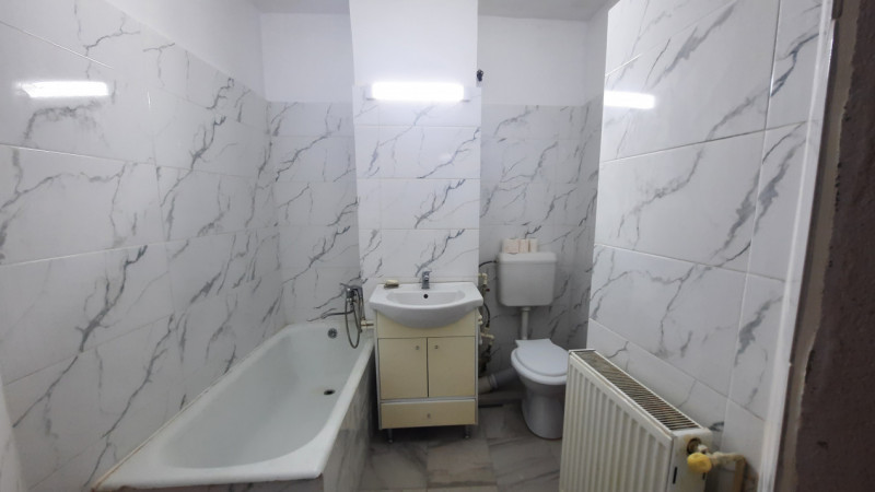 Inchiriere apartament 2 camere, central, et.1, POZIȚIE EXCELENTĂ