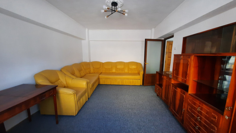 Inchiriere apartament 2 camere, central, et.1, POZIȚIE EXCELENTĂ