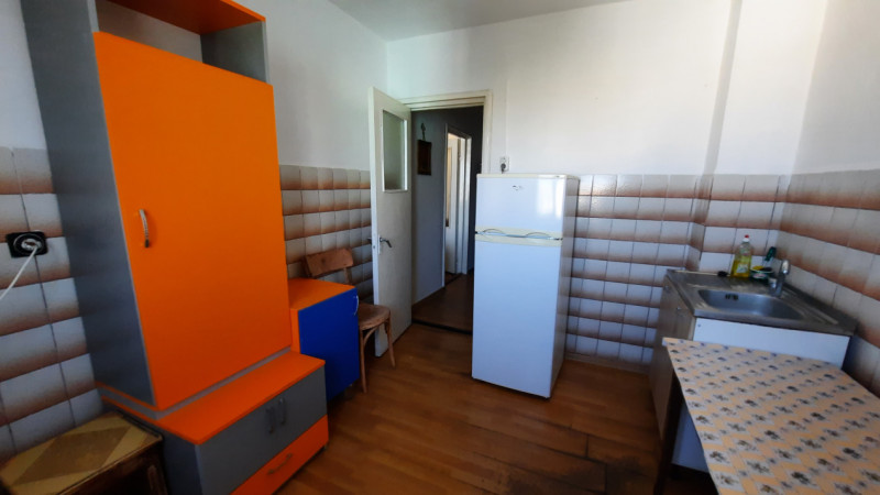 COMISION 0 - Apartament 2 camere, confort 1, micro 6, etaj 4, Târgoviște