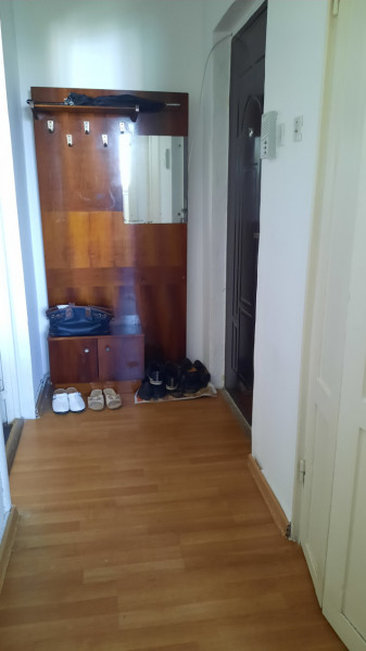 COMISION 0 - Apartament 2 camere, confort 1, micro 6, etaj 4, Târgoviște