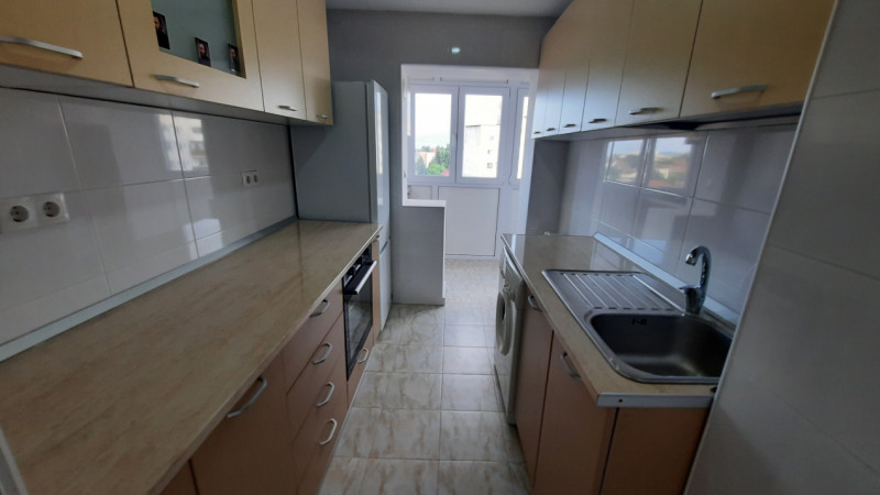 Inchiriere apartament 2 camere, etaj 6, micro 6 Targoviste