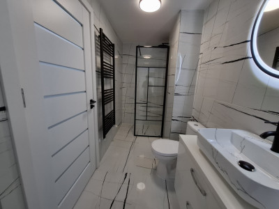 Închiriere apartament 3 camere, decomandat, micro 4 in Târgoviște