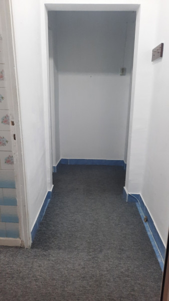 COMISION 0 - Apartament 3 camere, micro 6, etaj 3, Târgoviște