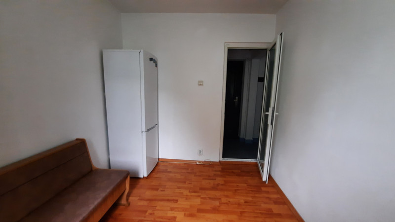 COMISION 0 - Apartament 3 camere, micro 6, etaj 3, Târgoviște