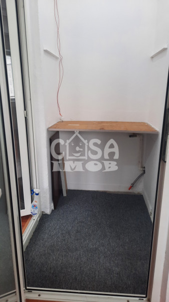 COMISION 0 - Apartament 3 camere, micro 6, etaj 3, Târgoviște