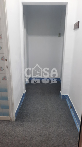 COMISION 0 - Apartament 3 camere, micro 6, etaj 3, Târgoviște