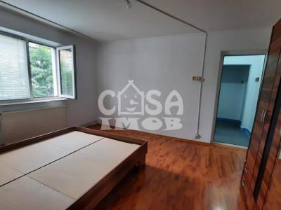 COMISION 0 - Apartament 3 camere, micro 6, etaj 3, Târgoviște