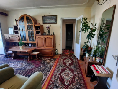 Apartament 2 camere, confort 1, micro 6, etaj 4, Târgoviște