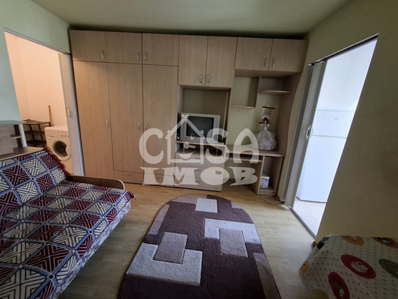 Vânzare garsonieră în Târgoviște, str. Laminorului, et.4