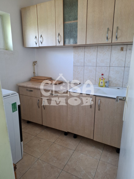 Vânzare garsonieră în Târgoviște, str. Laminorului, et.4