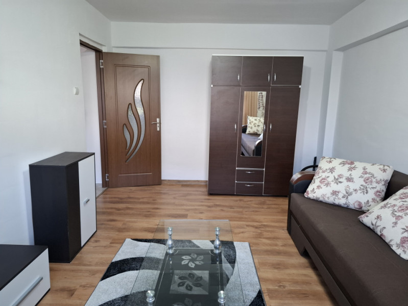 Inchiriere apartament 2 camere, com. Doicesti, Dambovita