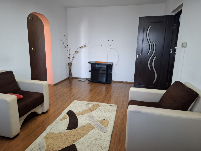 Inchiriere apartament 2 camere, micro 6 Targoviste